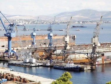 Ναυπηγεία Ελευσίνας: «Όμηρος» των εργαζομένων ο πρόεδρος της εταιρείας (βίντεο)